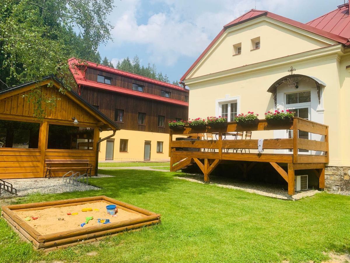 Stodola Na Bile Aparthotel Била Екстериор снимка